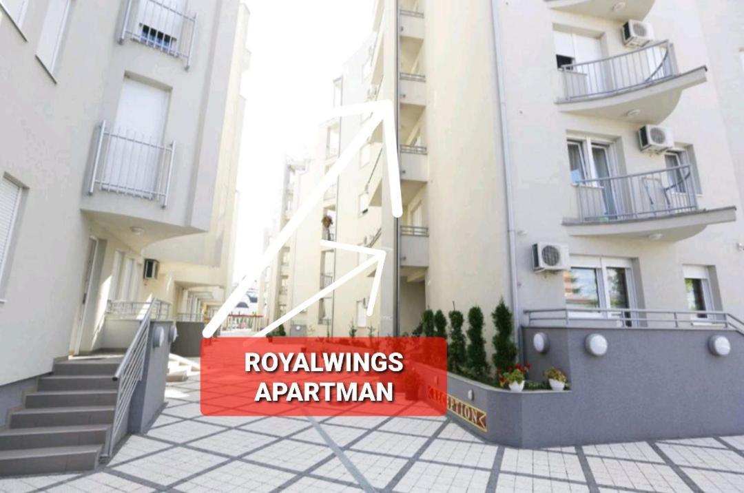 Royalwings Apartman ヤゴディナ エクステリア 写真
